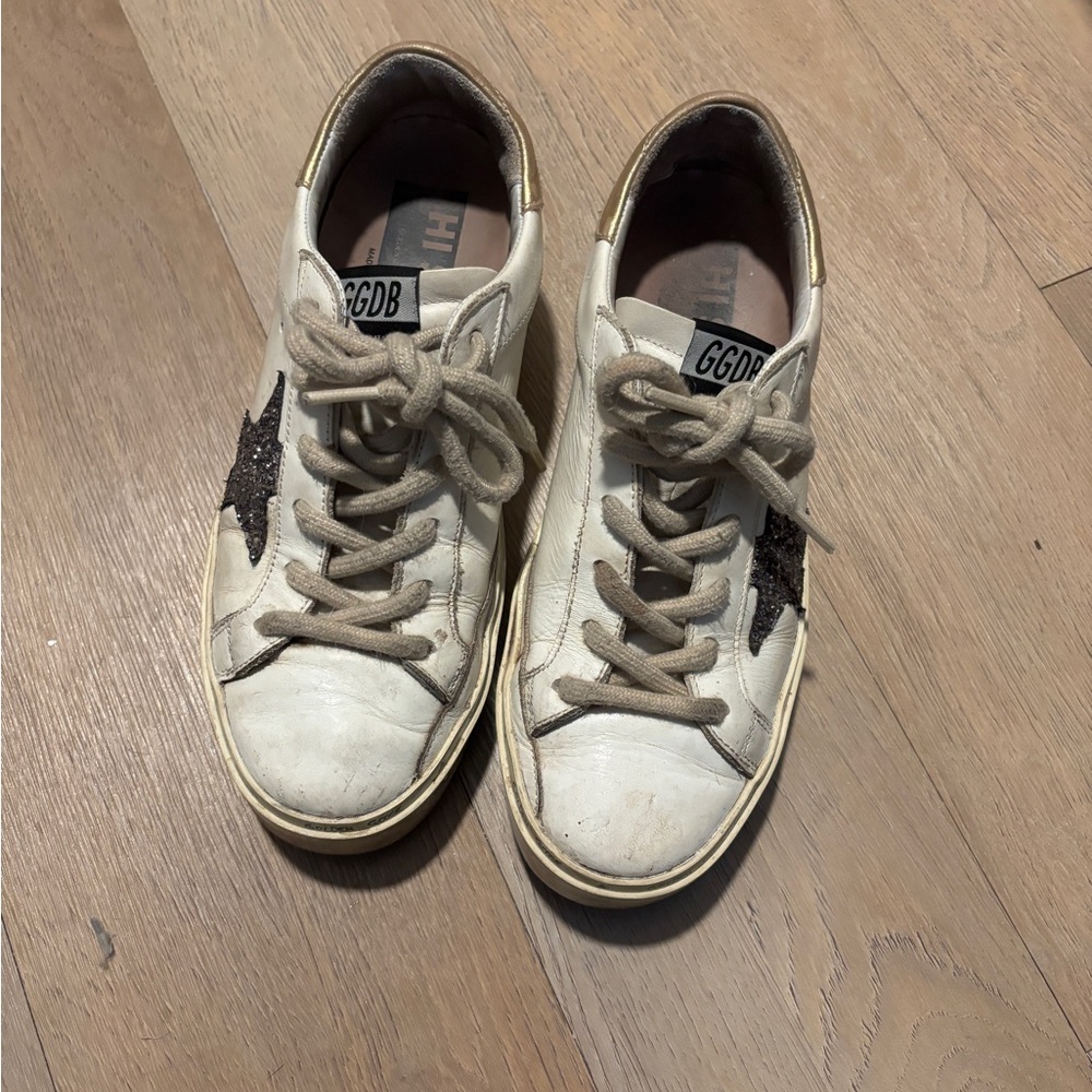 Womens size 8 golden goose